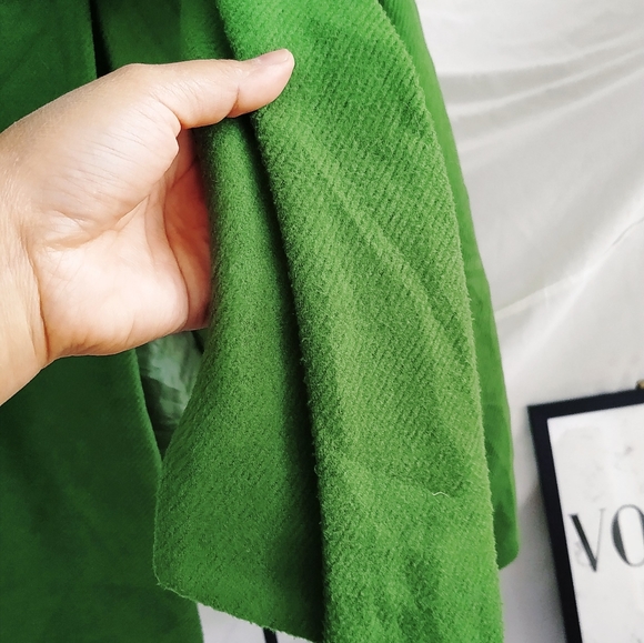 Short  green coat - Picture 6 of 6